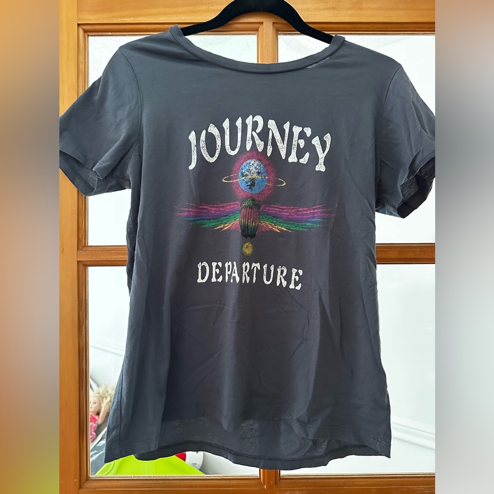 journey graphic tee